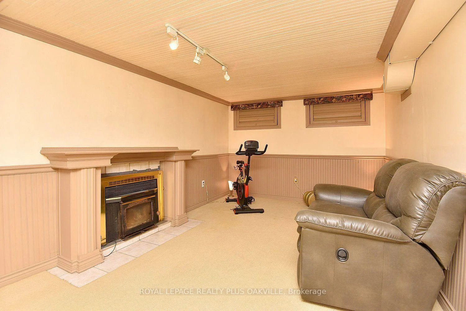Photo 34 of 274 Belvenia Road, Burlington, Shoreacres — HOMEH
