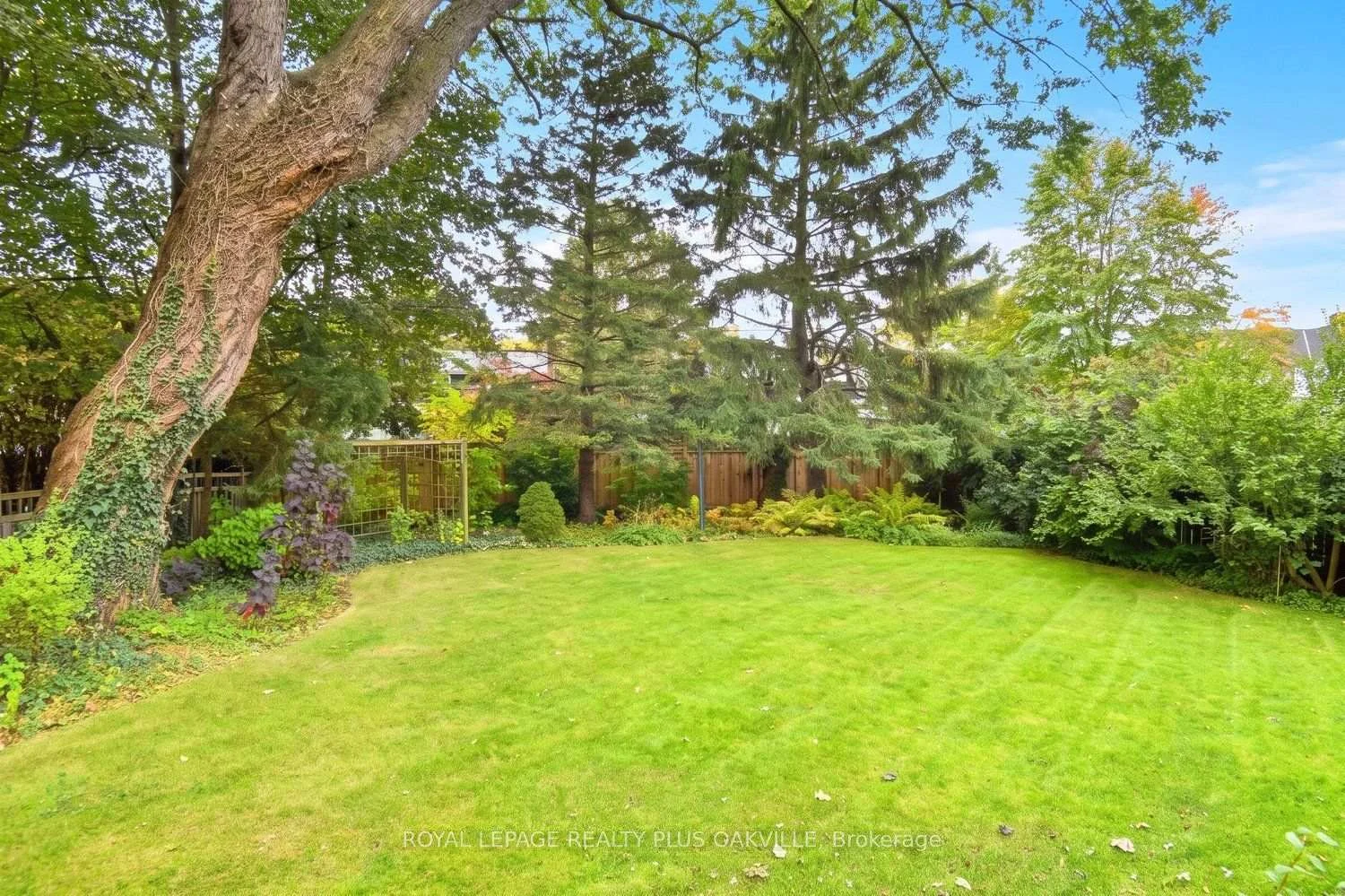 Photo 49 of 274 Belvenia Road, Burlington, Shoreacres — HOMEH
