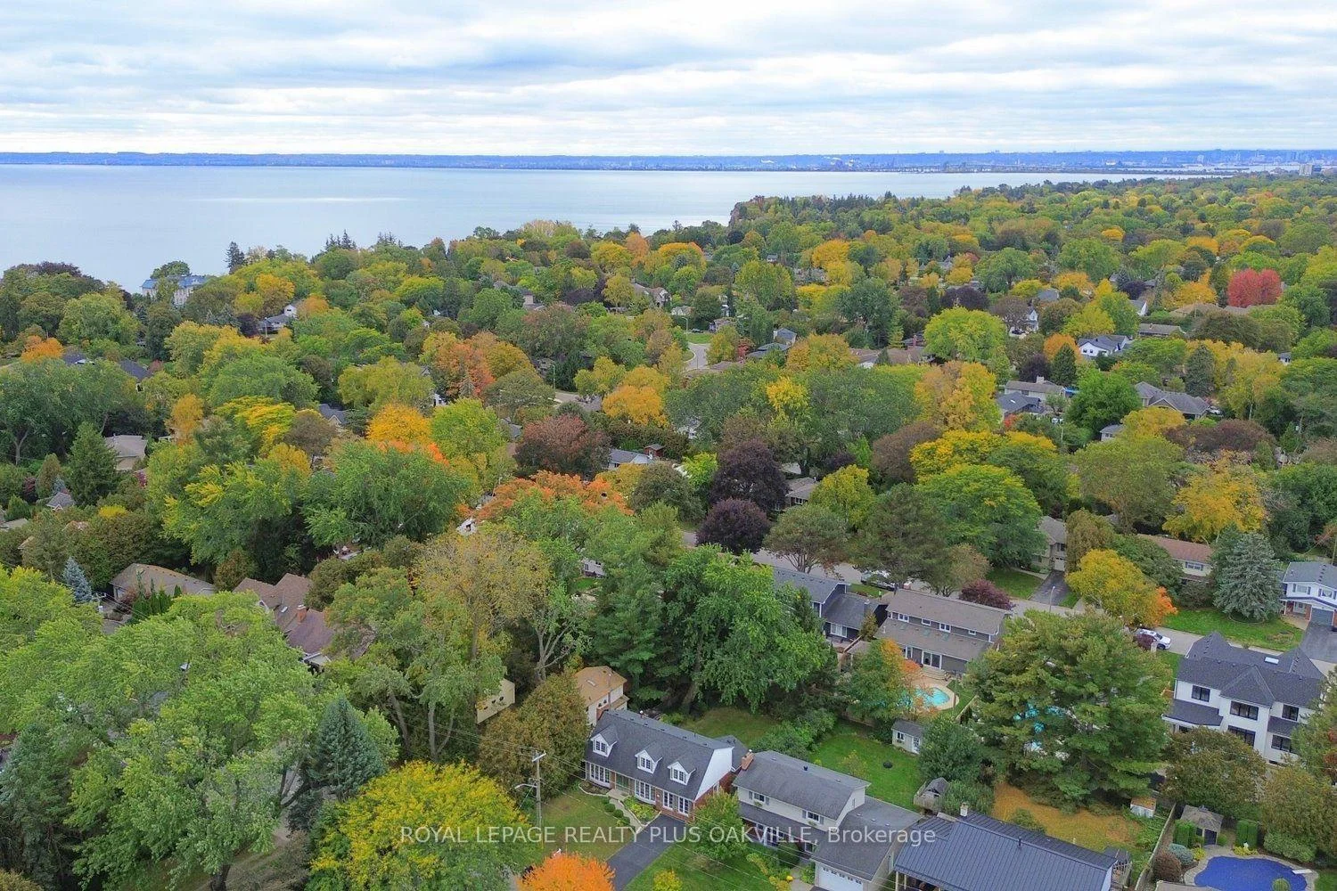 Photo 55 of 274 Belvenia Road, Burlington, Shoreacres — HOMEH