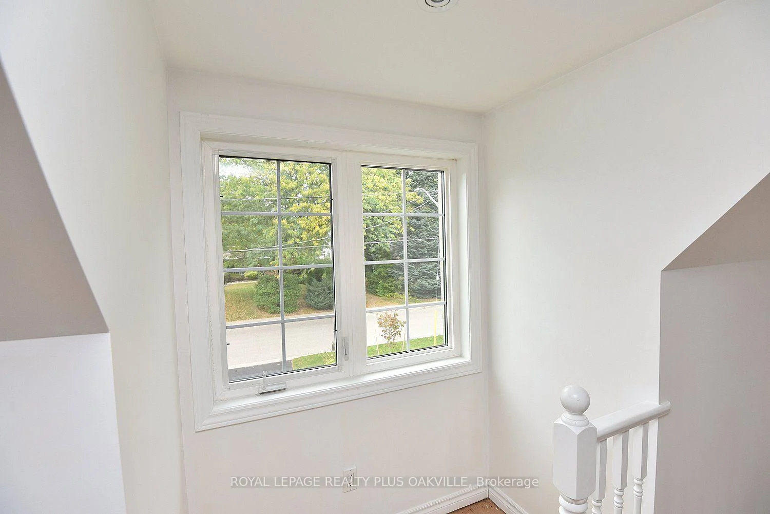 Photo 39 of 274 Belvenia Road, Burlington, Shoreacres — HOMEH