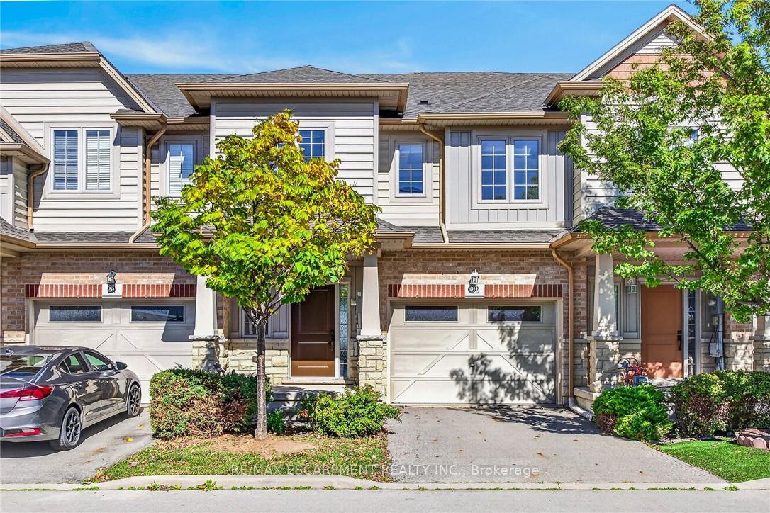 Photo 2 of Unit 22, 8 Lakelawn Road, Grimsby, Grimsby Beach — HOMEH