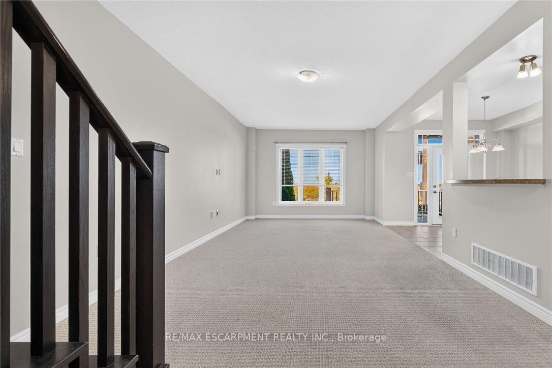 Photo 9 of Unit 22, 8 Lakelawn Road, Grimsby, Grimsby Beach — HOMEH