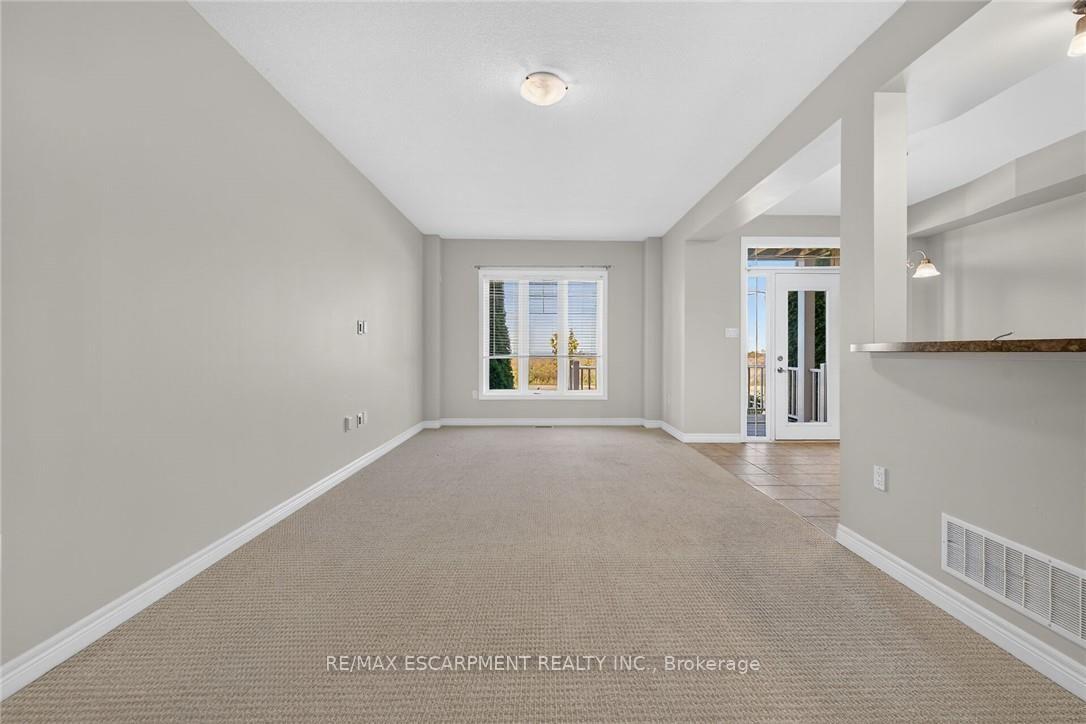 Photo 10 of Unit 22, 8 Lakelawn Road, Grimsby, Grimsby Beach — HOMEH