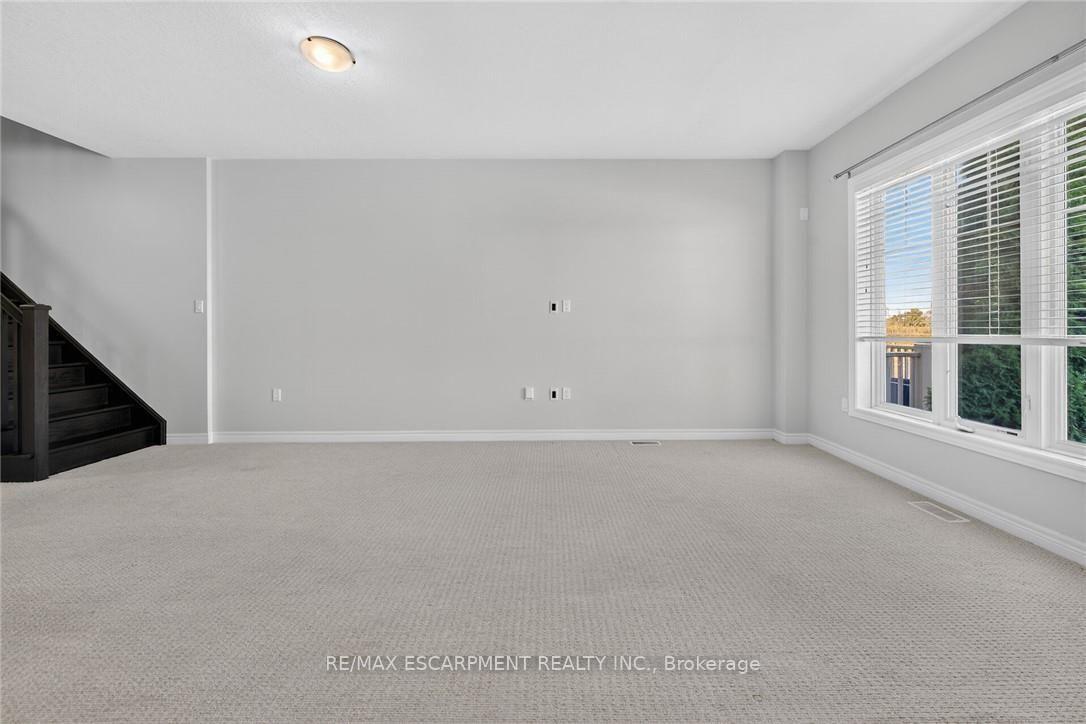 Photo 13 of Unit 22, 8 Lakelawn Road, Grimsby, Grimsby Beach — HOMEH