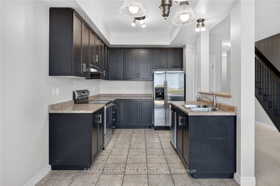 Photo 16 of Unit 22, 8 Lakelawn Road, Grimsby, Grimsby Beach — HOMEH