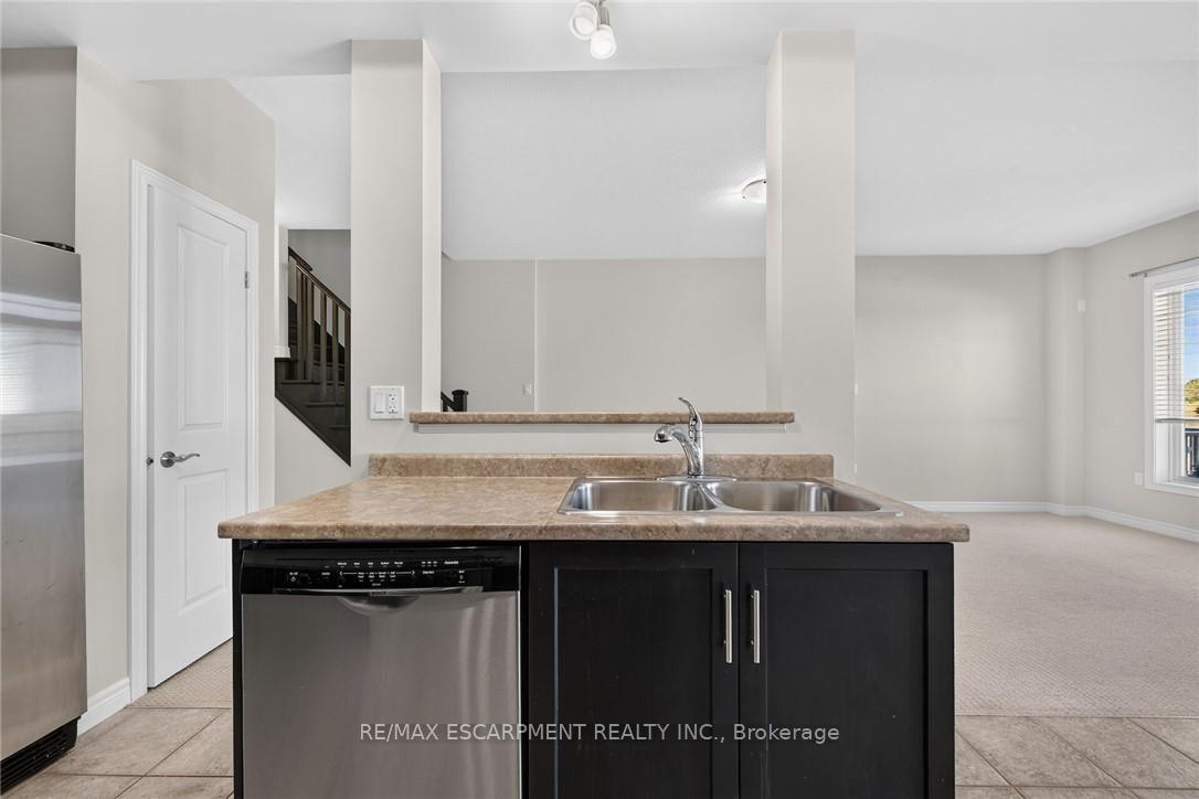 Photo 20 of Unit 22, 8 Lakelawn Road, Grimsby, Grimsby Beach — HOMEH