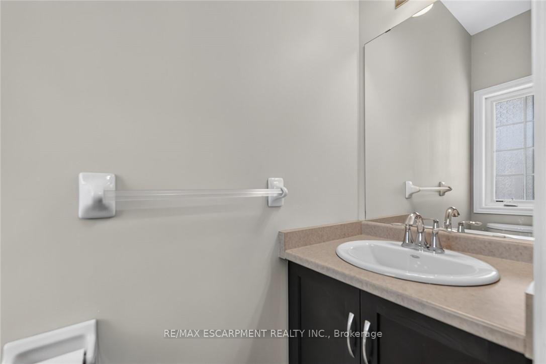 Photo 27 of Unit 22, 8 Lakelawn Road, Grimsby, Grimsby Beach — HOMEH