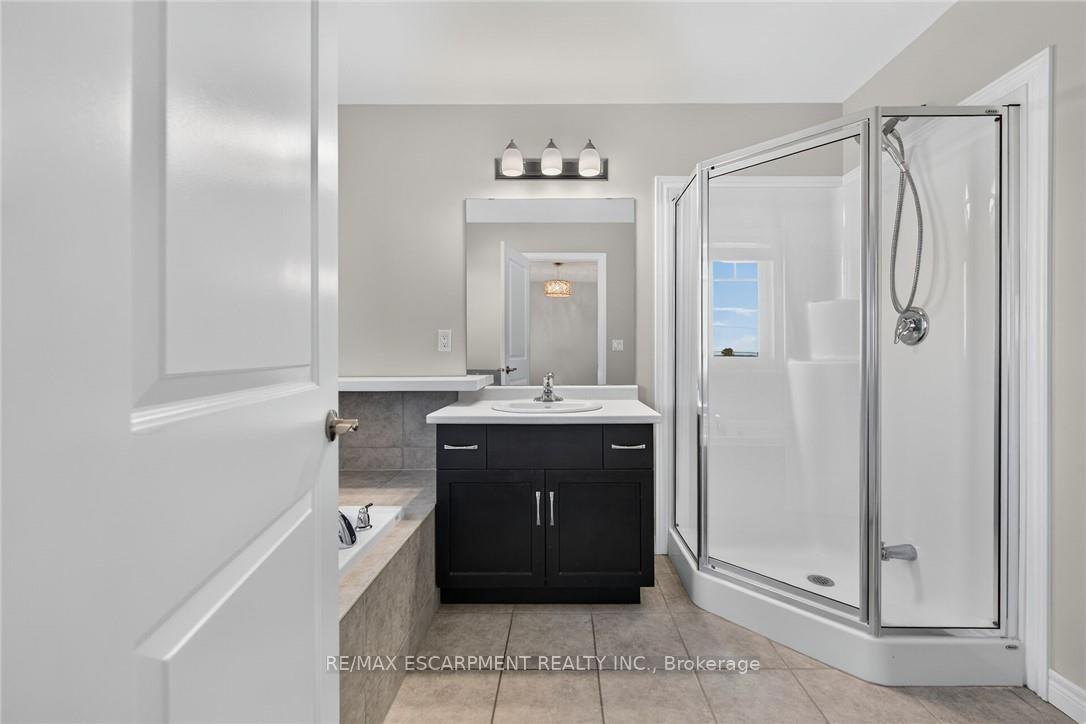 Photo 36 of Unit 22, 8 Lakelawn Road, Grimsby, Grimsby Beach — HOMEH