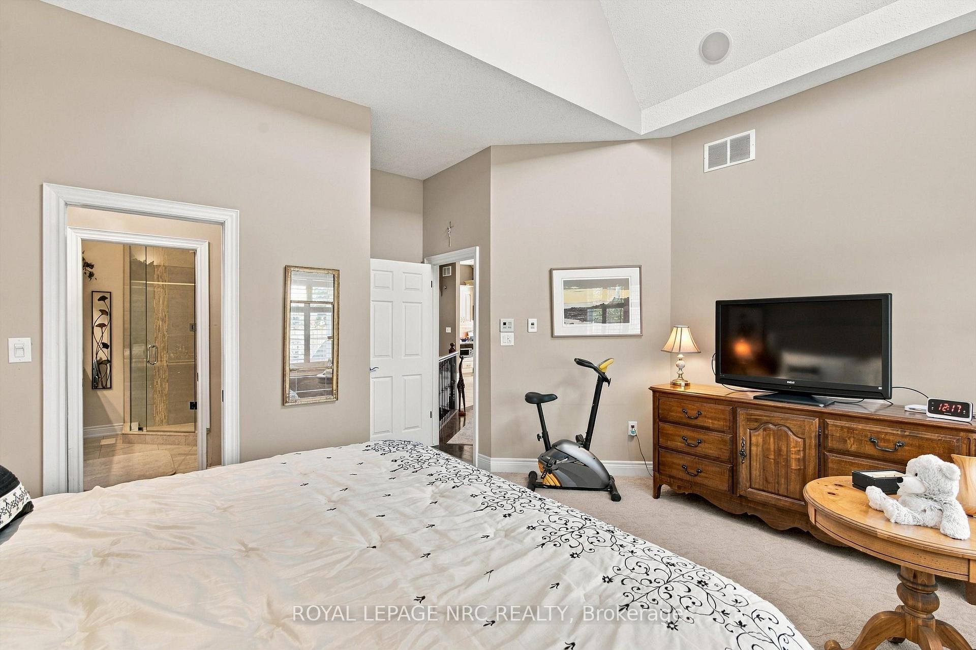 Photo 16 of Unit 8, 3232 Montrose Road, Niagara Falls, Mt. Carmel — HOMEH