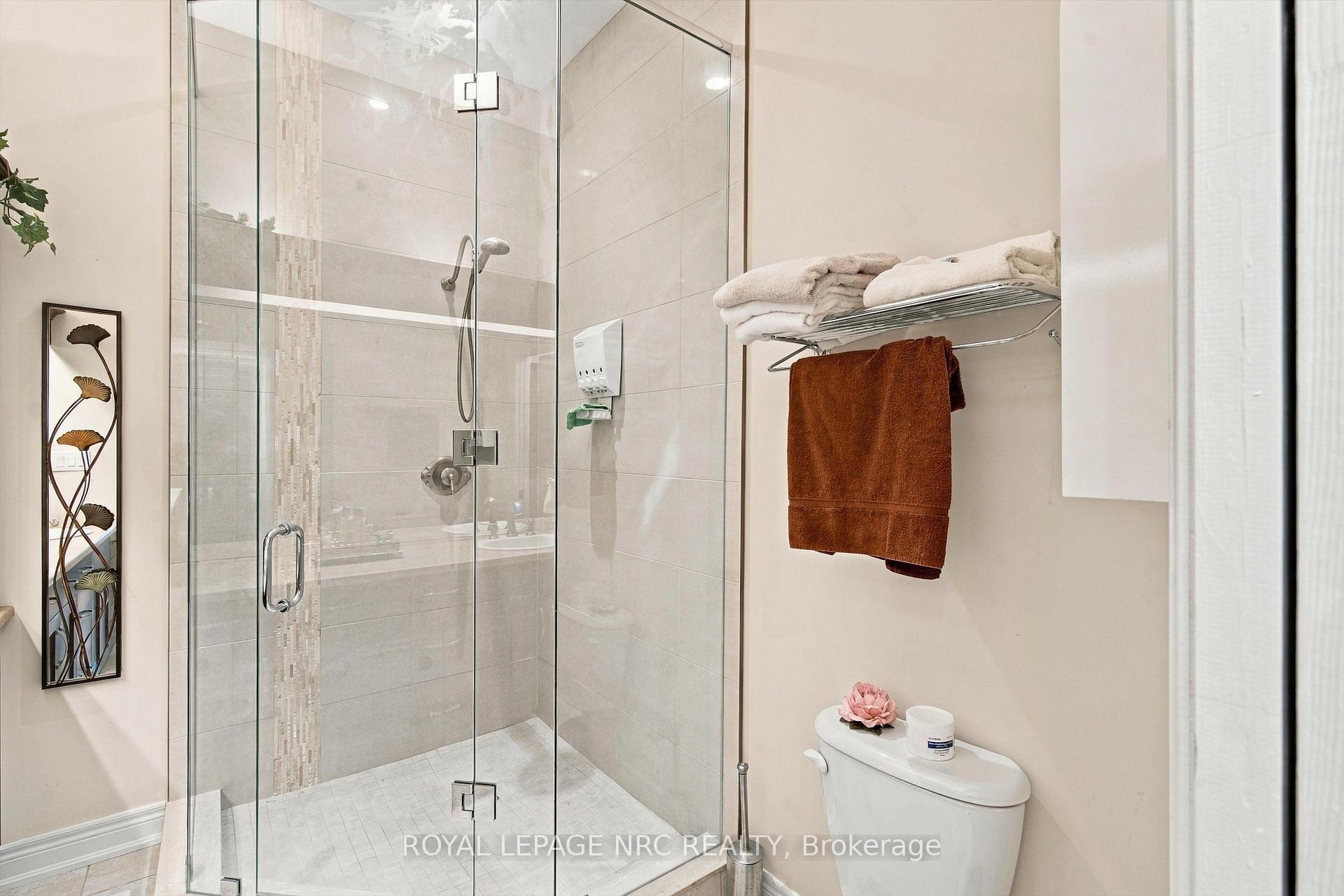 Photo 19 of Unit 8, 3232 Montrose Road, Niagara Falls, Mt. Carmel — HOMEH