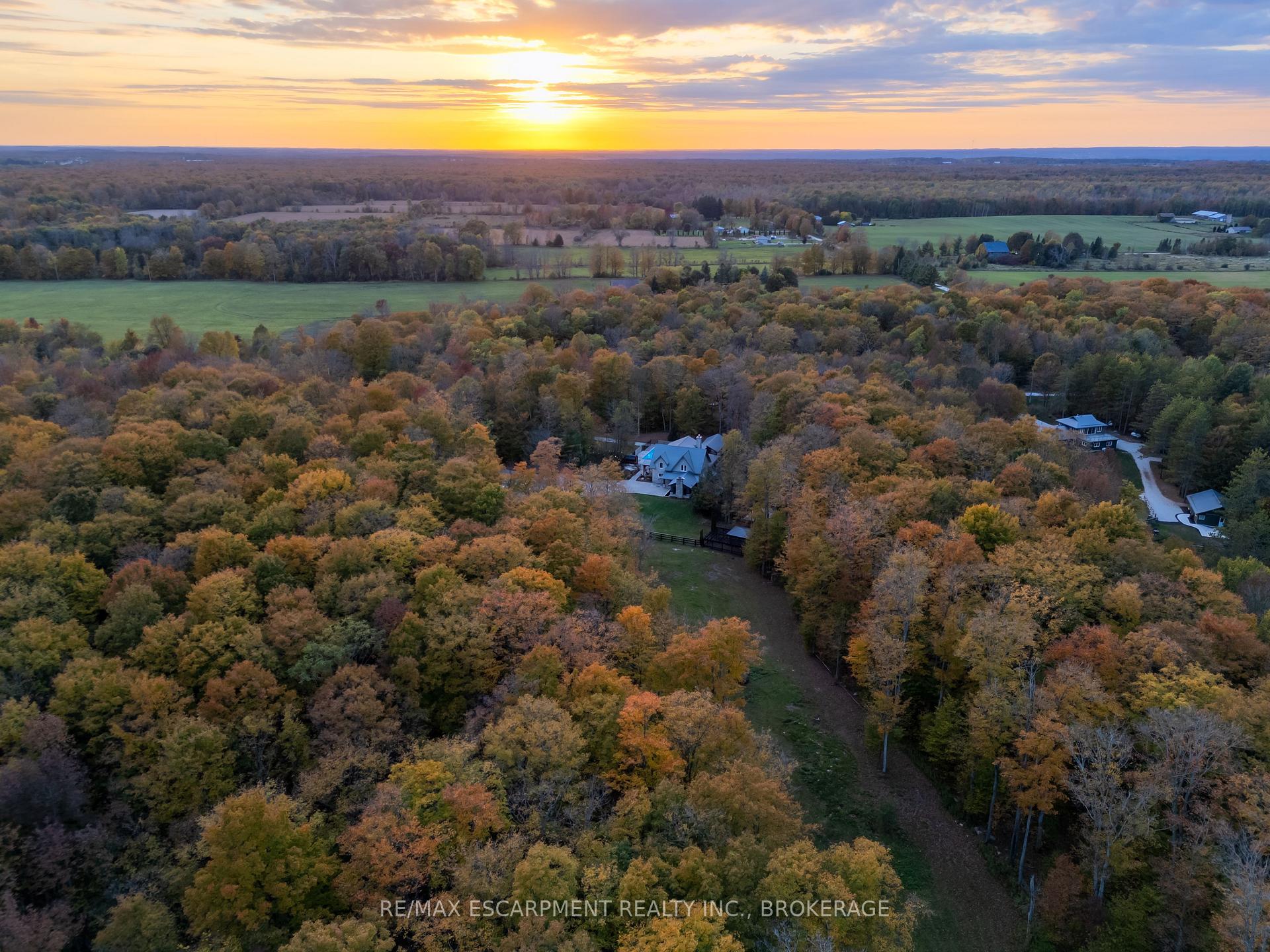 Photo of 517807 5th Concession Road N