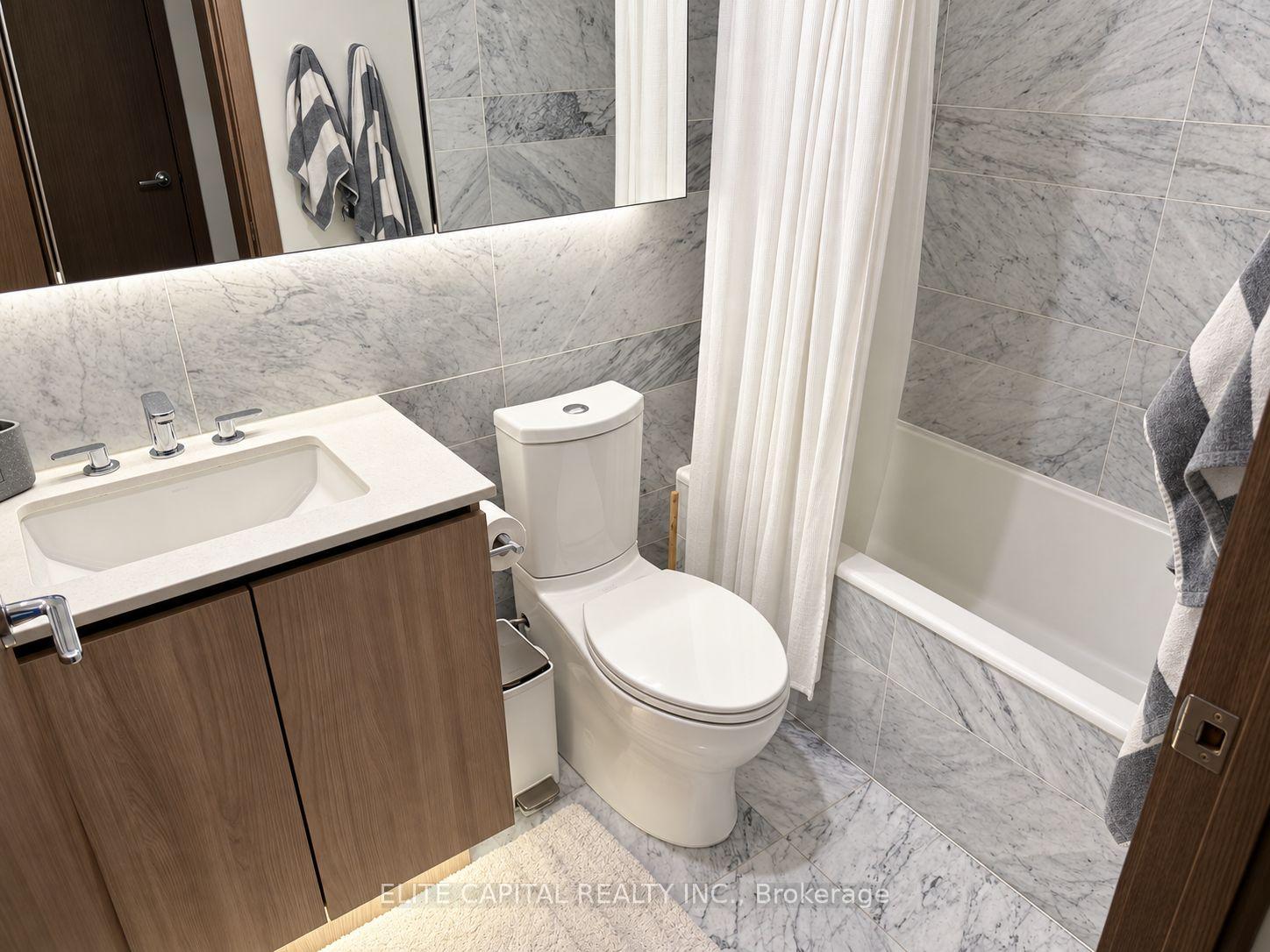 Photo 6 of Unit 3607, 19 Bathurst Street, Toronto, Waterfront Communities — HOMEH