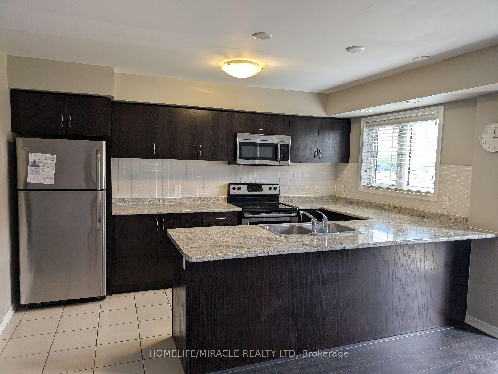 Photo 2 of Unit 69, 2441 Greenwich Drive, Oakville, Westmount — HOMEH