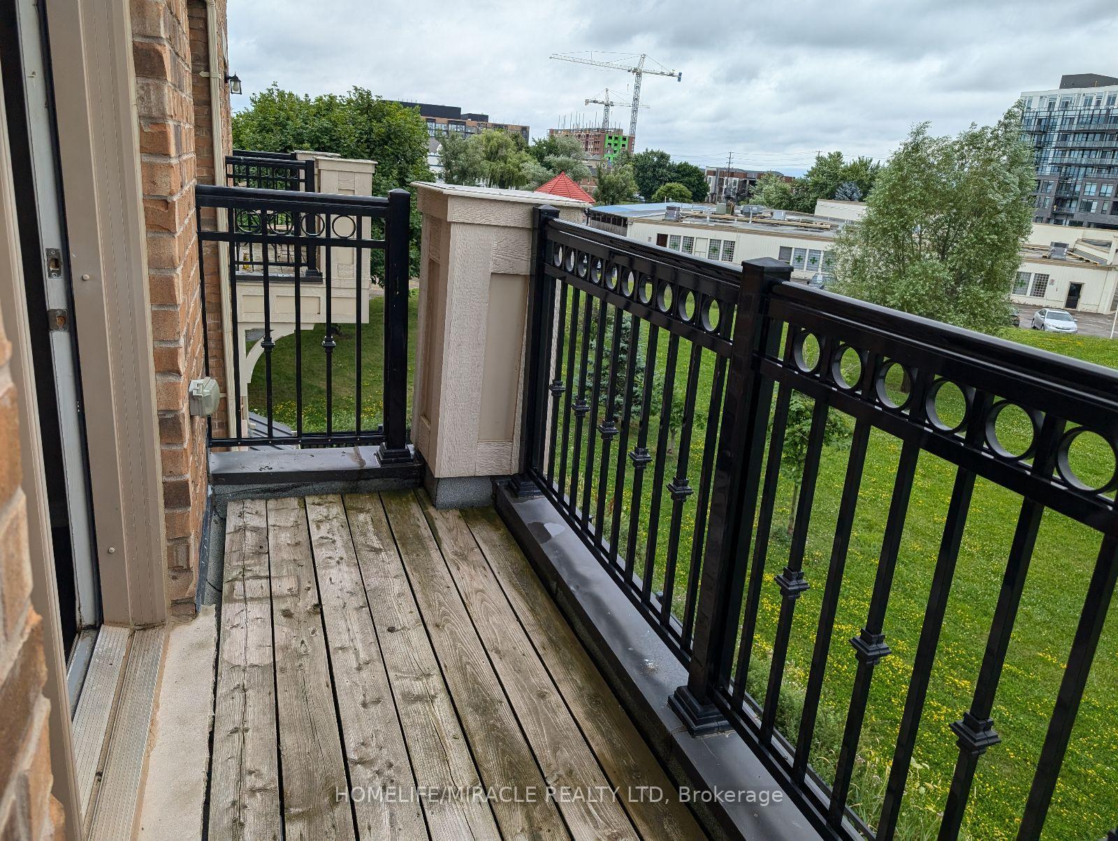 Photo 13 of Unit 69, 2441 Greenwich Drive, Oakville, Westmount — HOMEH