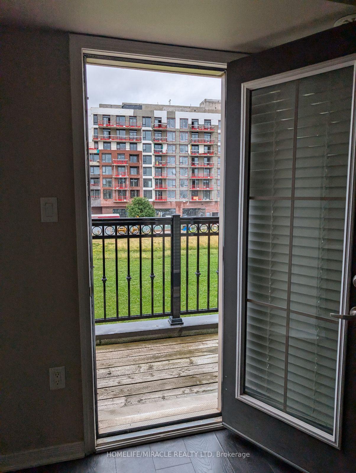 Photo 14 of Unit 69, 2441 Greenwich Drive, Oakville, Westmount — HOMEH