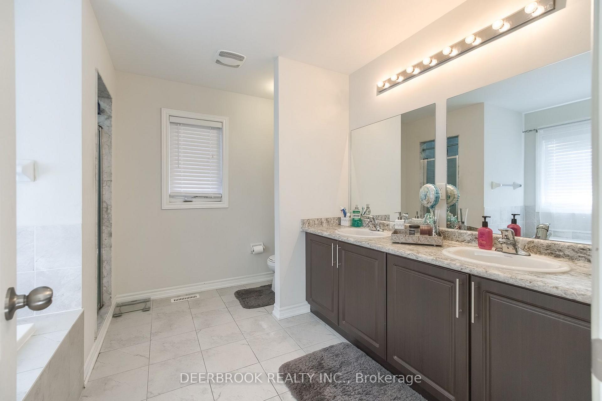 Photo 24 of 1945 Douglas Langtree Drive, Oshawa, Taunton — HOMEH