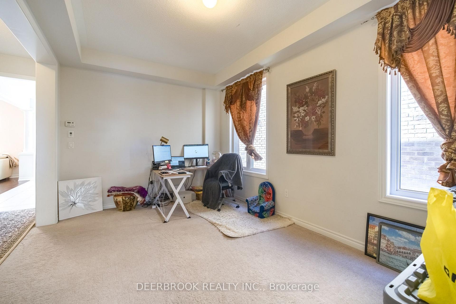 Photo 15 of 1945 Douglas Langtree Drive, Oshawa, Taunton — HOMEH