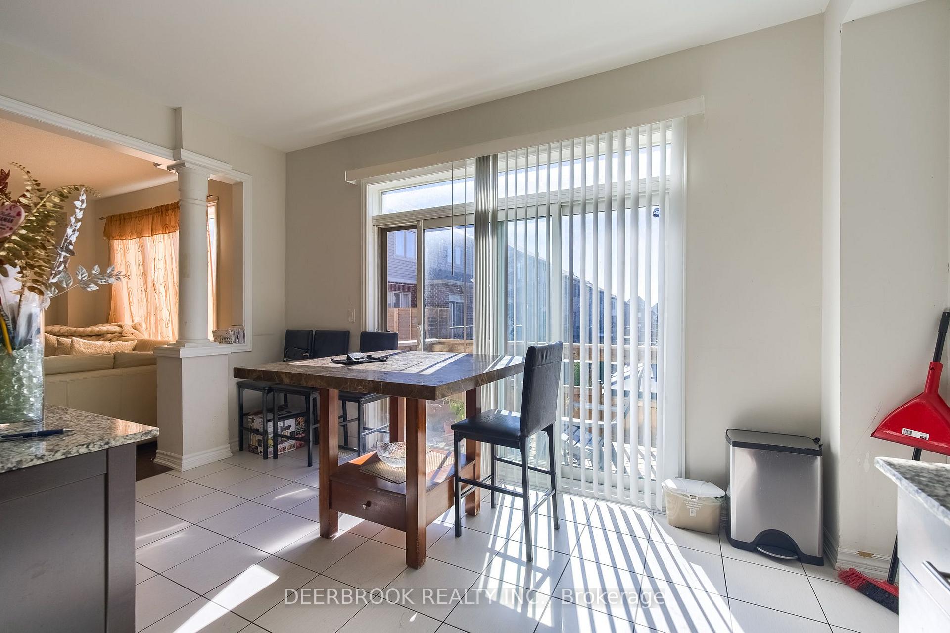 Photo 35 of 1945 Douglas Langtree Drive, Oshawa, Taunton — HOMEH