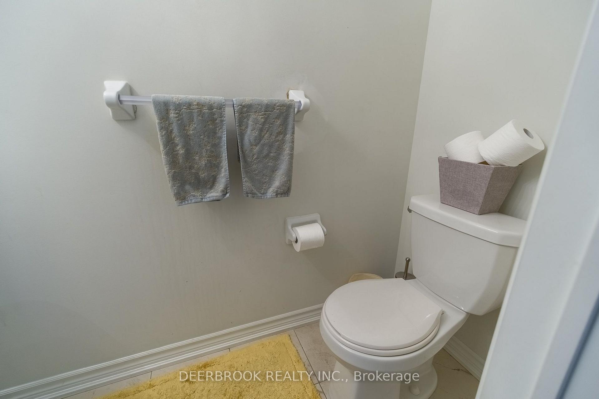 Photo 38 of 1945 Douglas Langtree Drive, Oshawa, Taunton — HOMEH
