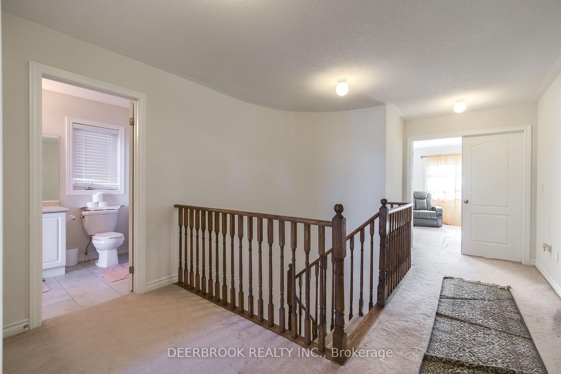 Photo 40 of 1945 Douglas Langtree Drive, Oshawa, Taunton — HOMEH
