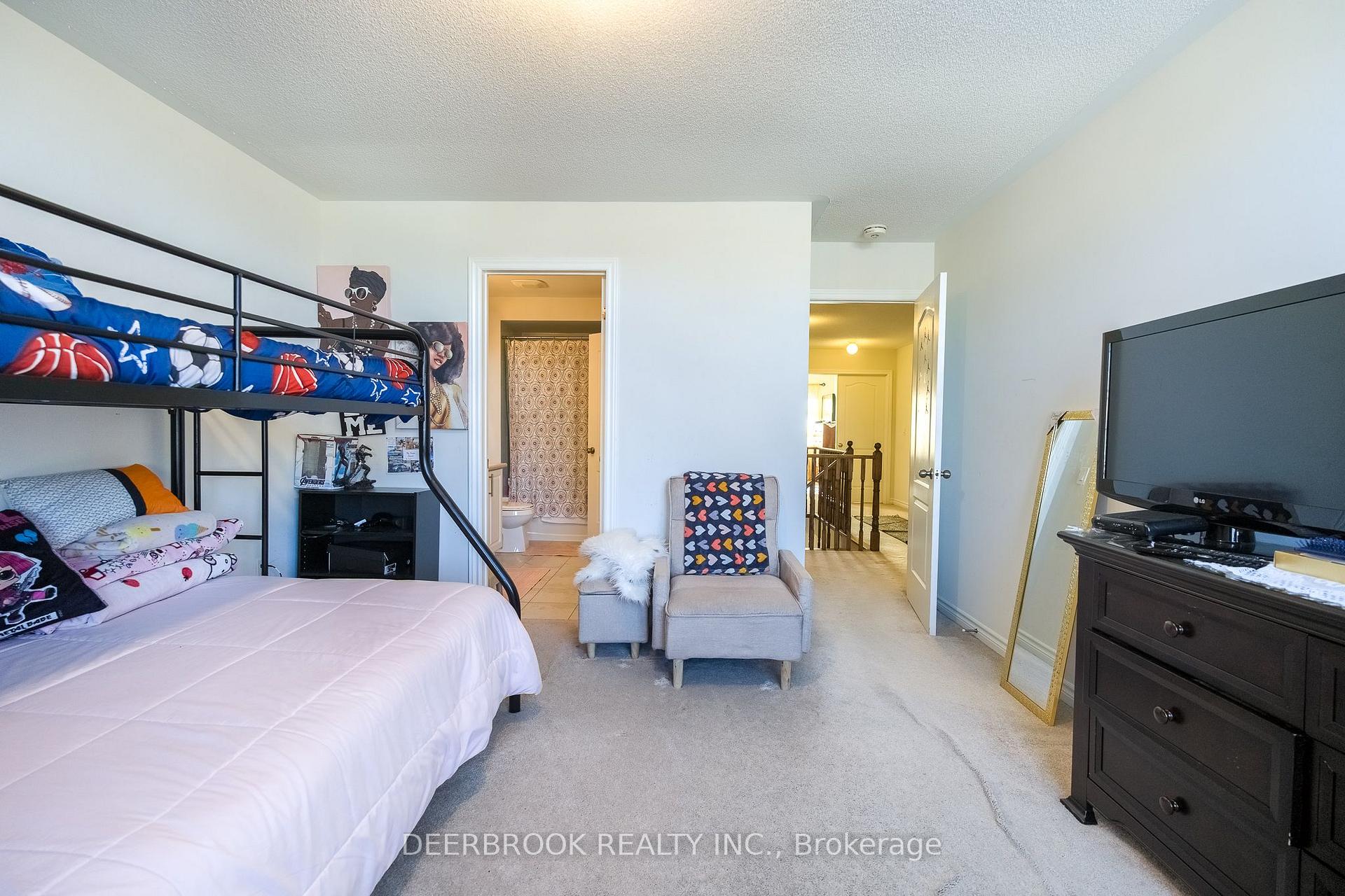 Photo 53 of 1945 Douglas Langtree Drive, Oshawa, Taunton — HOMEH