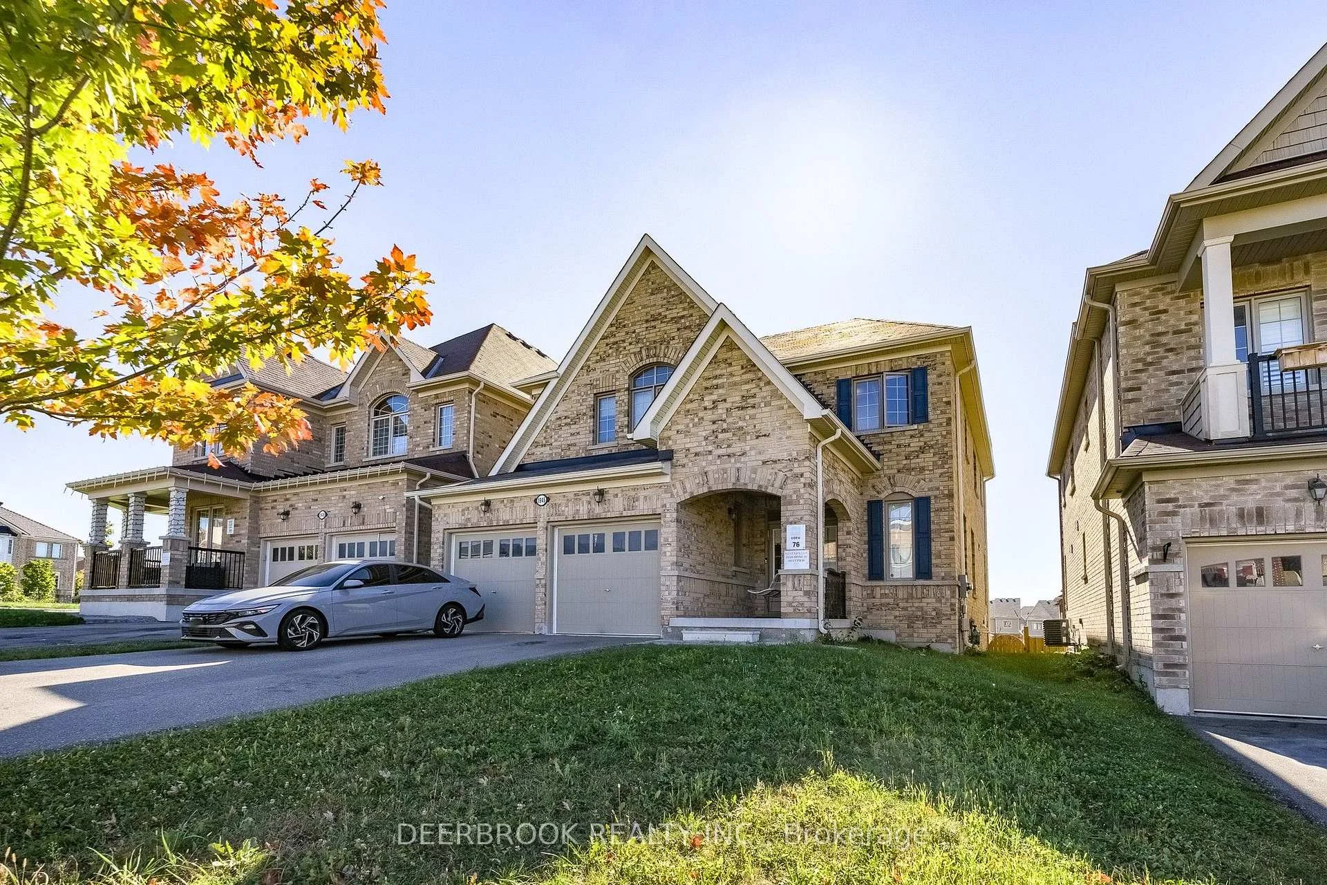 Photo 8 of 1945 Douglas Langtree Drive, Oshawa, Taunton — HOMEH