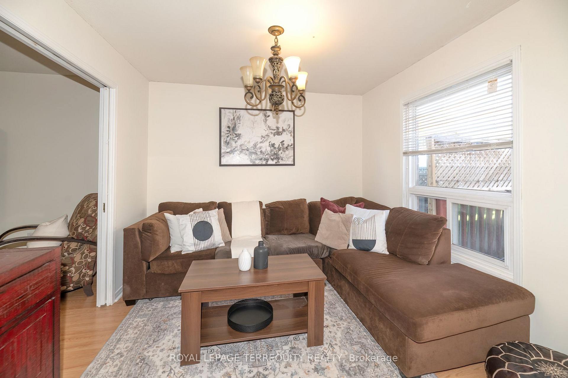 Photo 8 of 5 Heaver Drive, Whitby, Pringle Creek — HOMEH