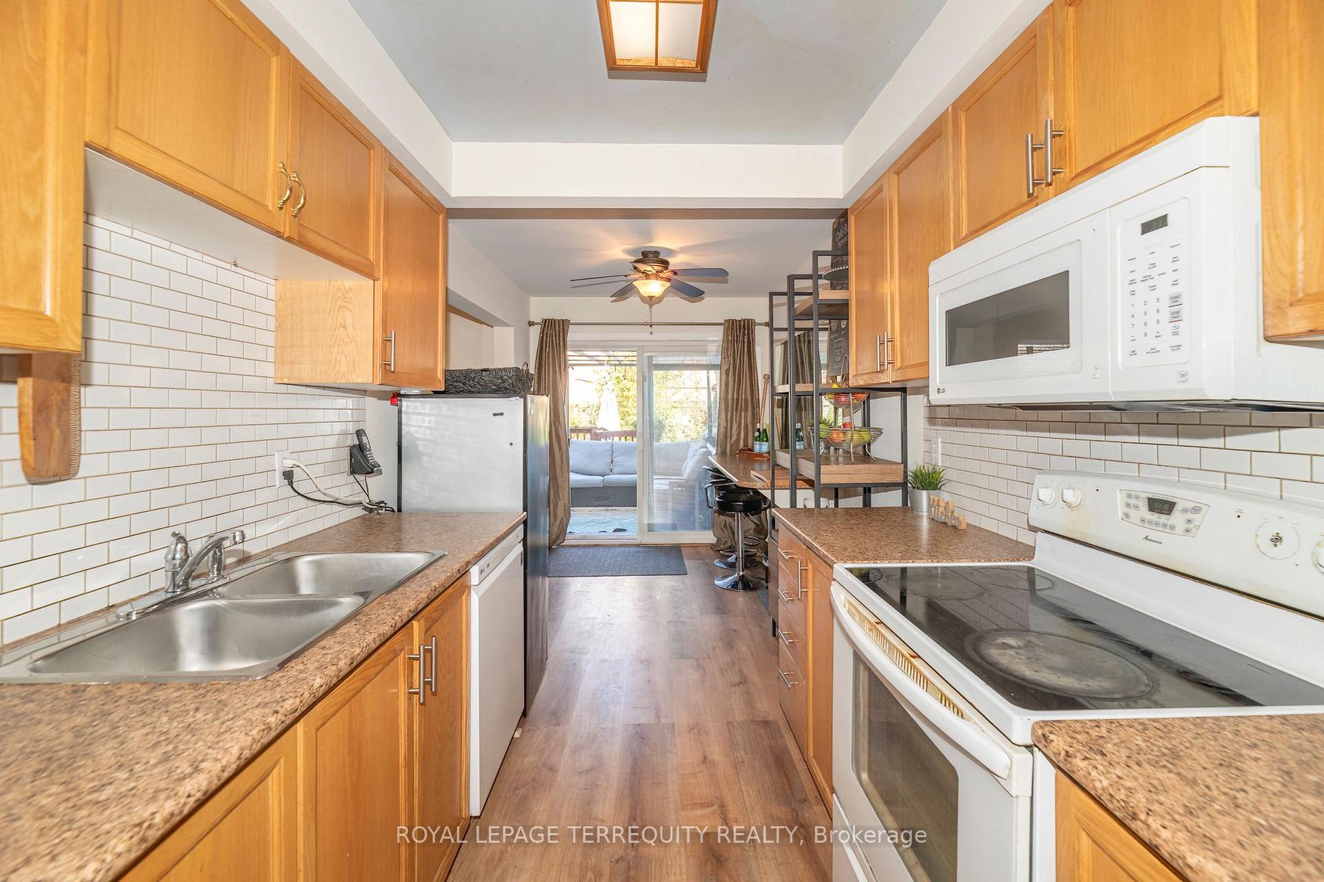Photo 11 of 5 Heaver Drive, Whitby, Pringle Creek — HOMEH