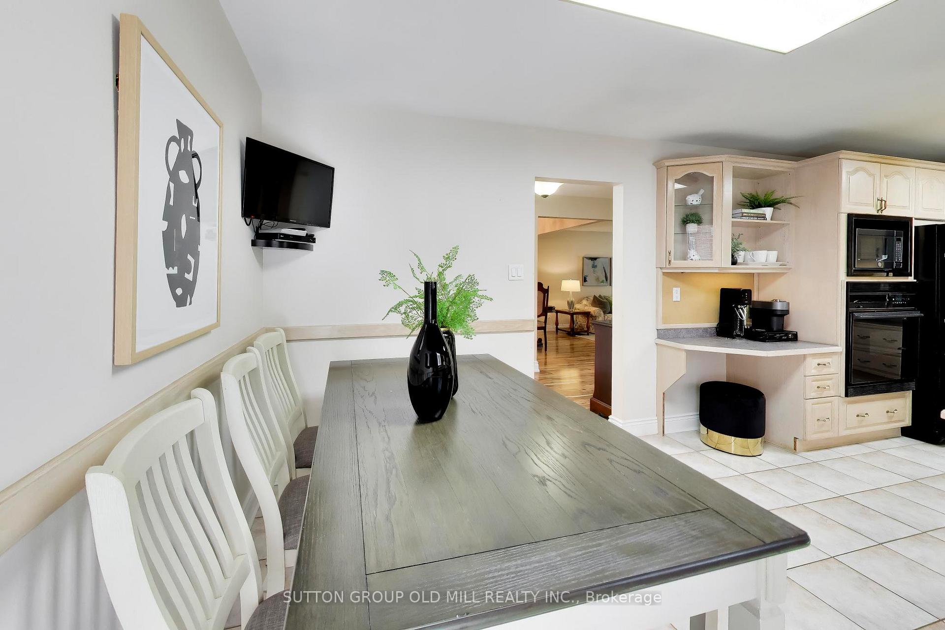 Photo 13 of 251 Chalfield Lane, Mississauga, Rathwood — HOMEH