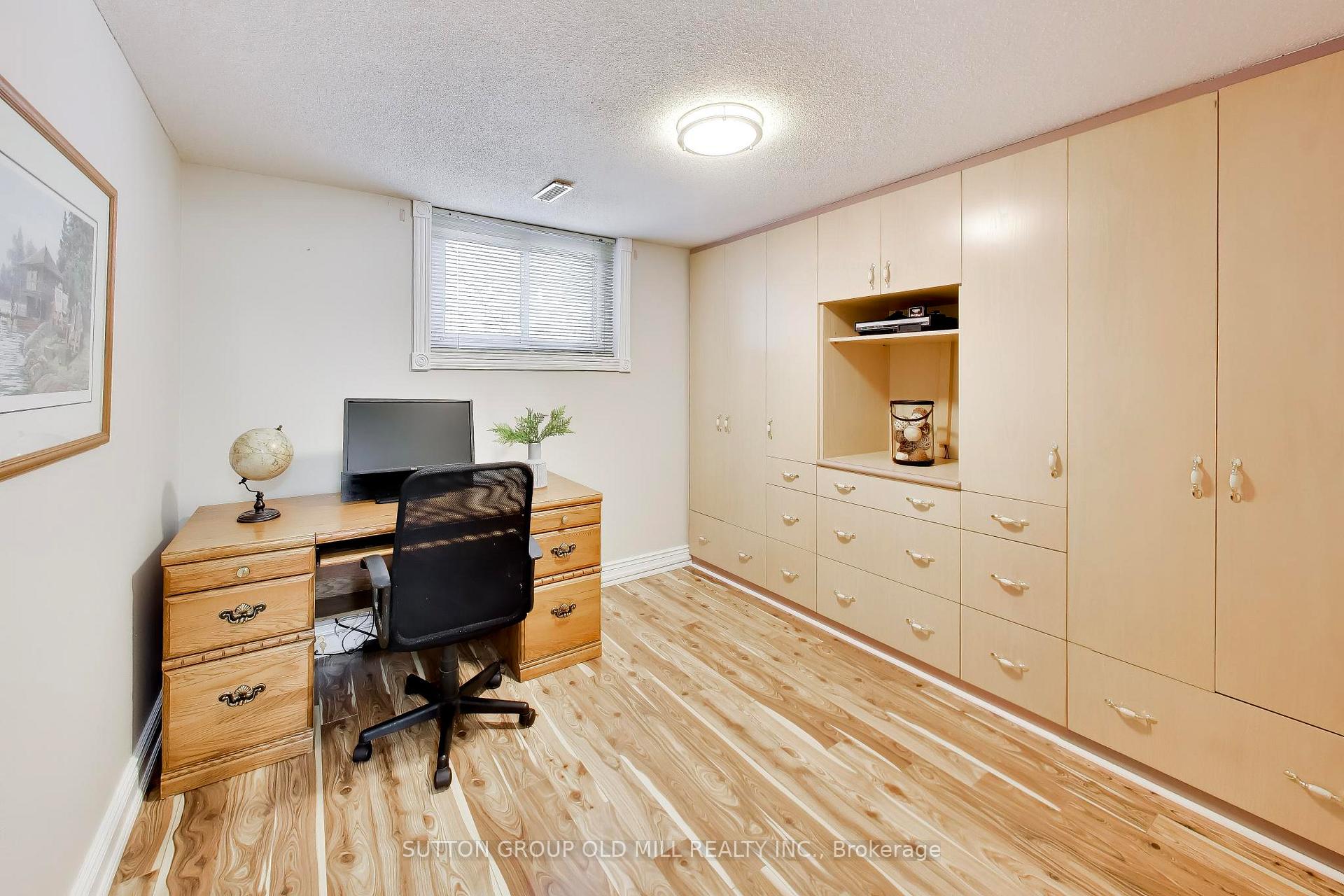 Photo 16 of 251 Chalfield Lane, Mississauga, Rathwood — HOMEH