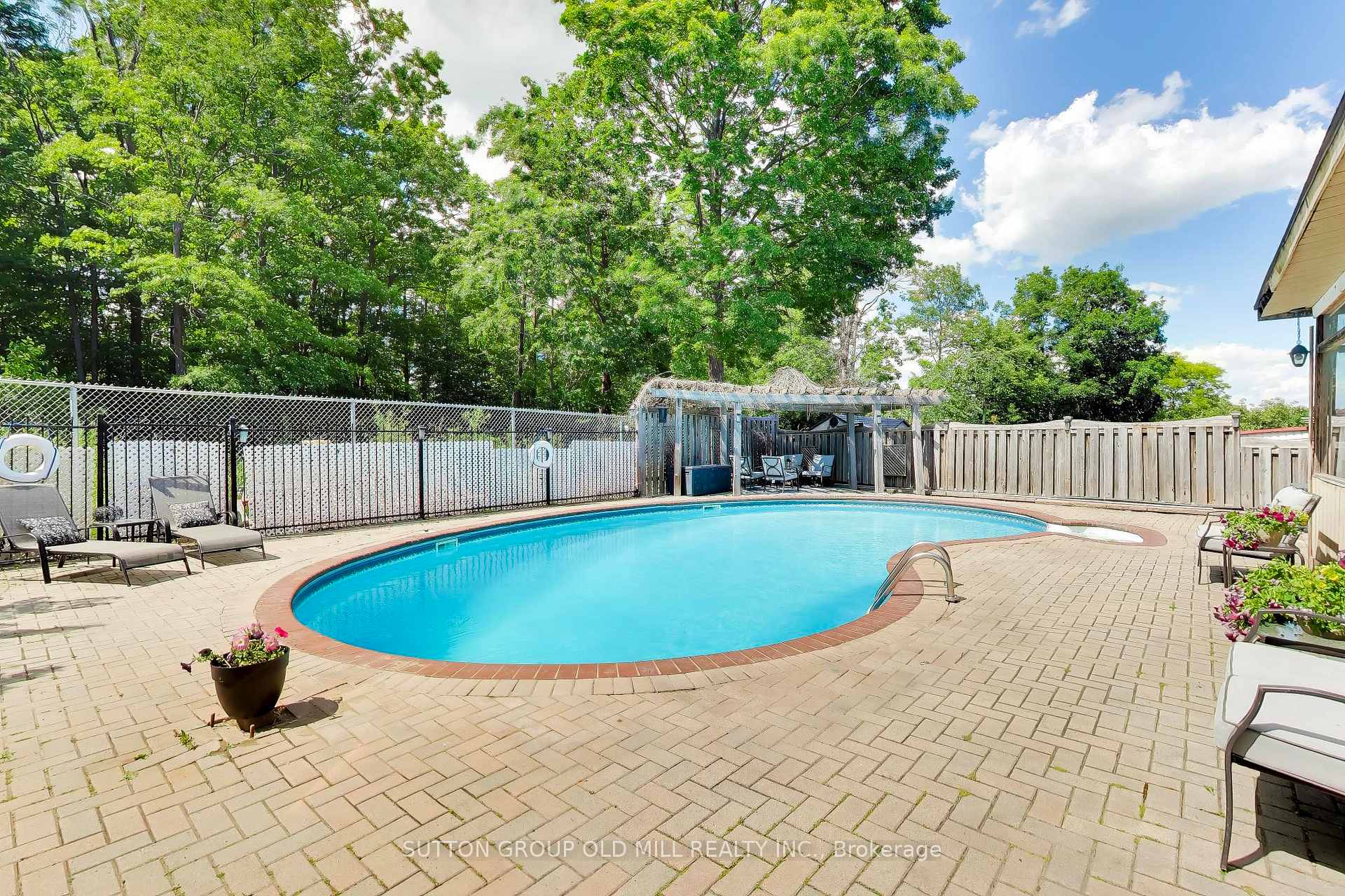 Photo 34 of 251 Chalfield Lane, Mississauga, Rathwood — HOMEH