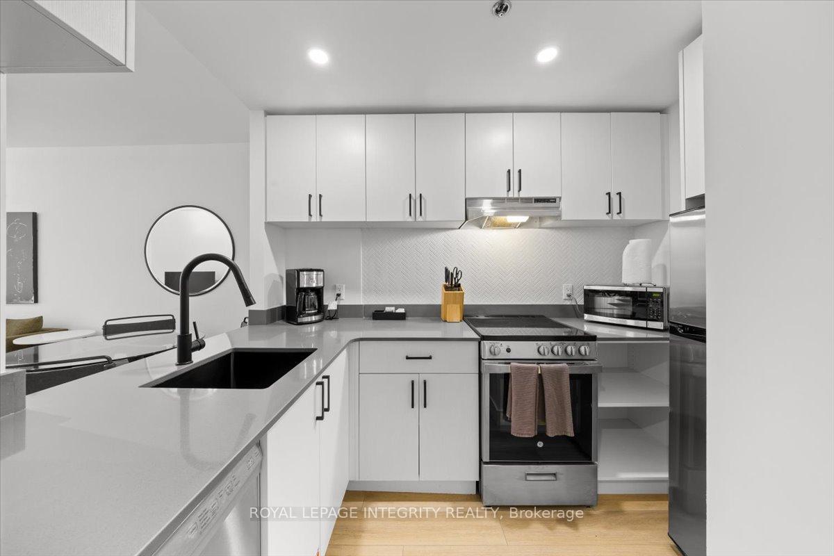 Photo 8 of Unit 917, 161 Laurier Avenue W, Ottawa, Ottawa Centre — HOMEH