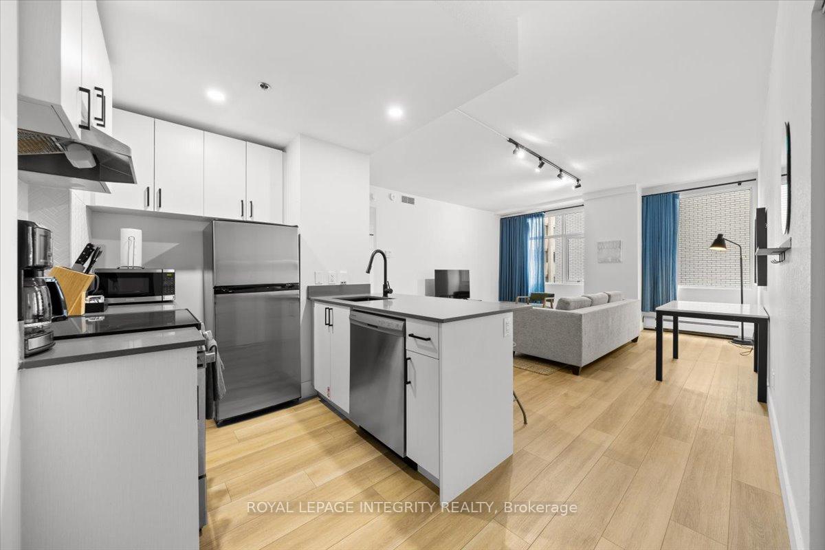 Photo of Unit 1204, 161 Laurier Avenue W