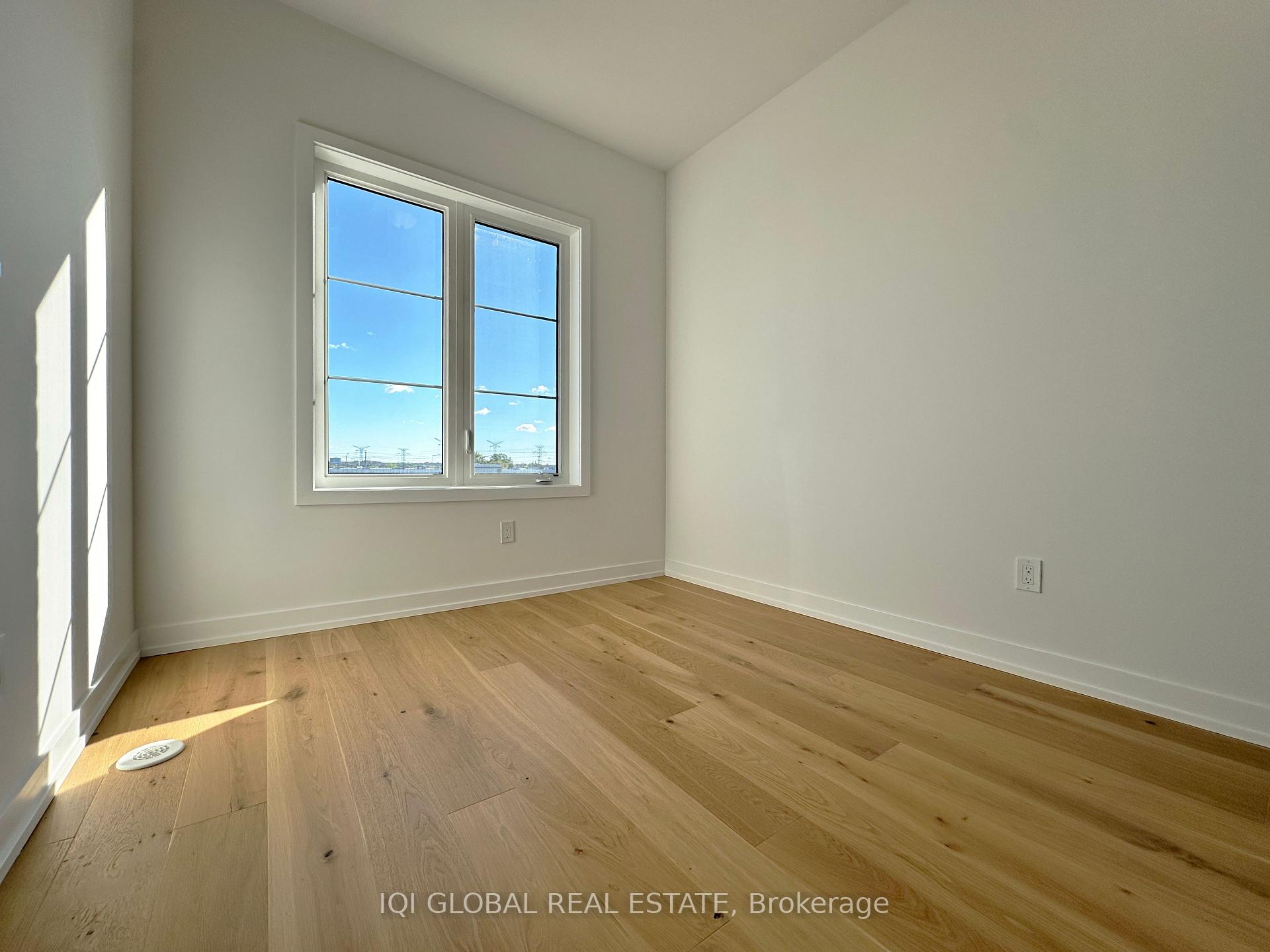 Photo 15 of Unit 302, 1655 Palmers Sawmill Road, Pickering, Duffin Heights — HOMEH