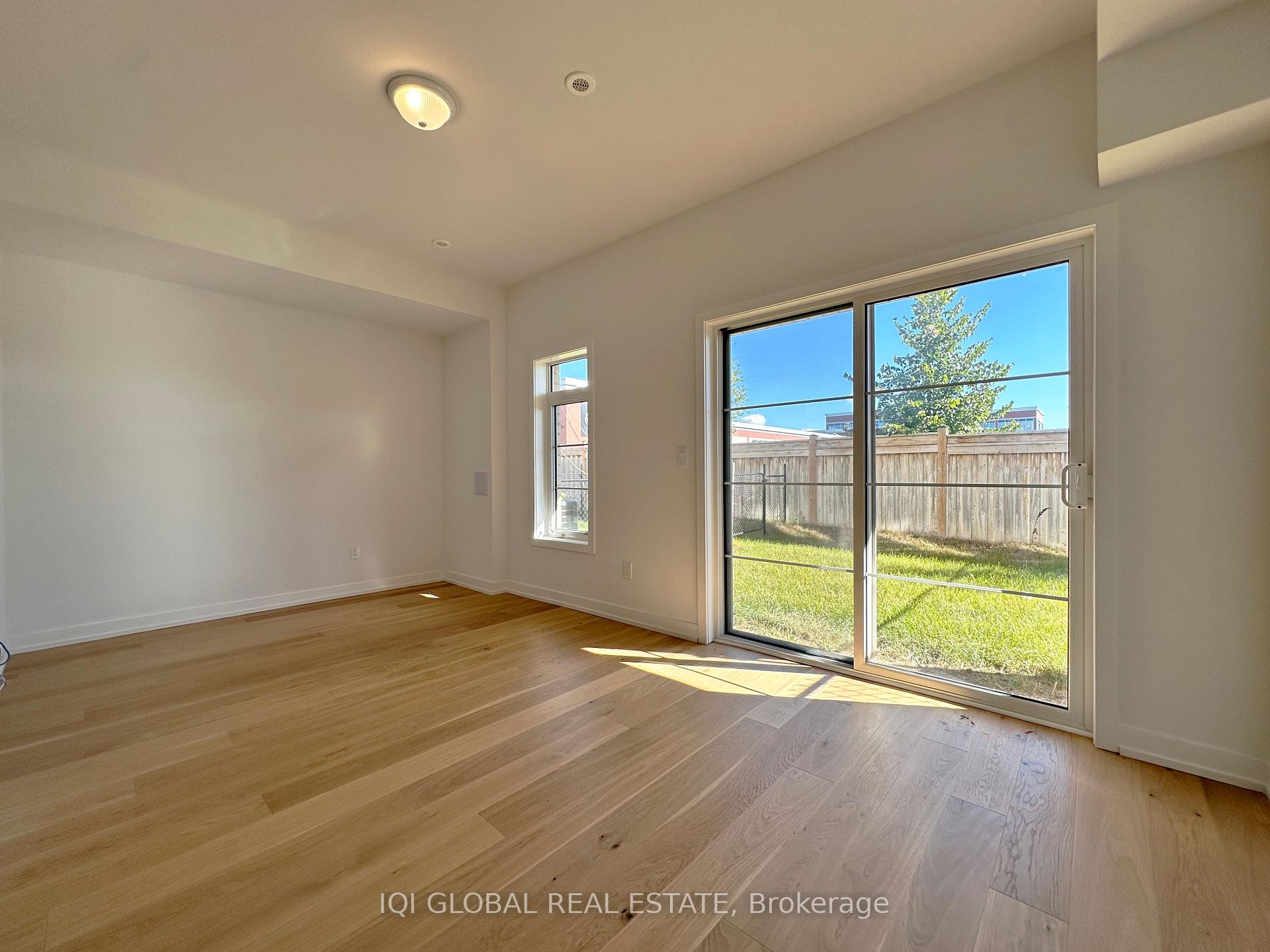 Photo 19 of Unit 302, 1655 Palmers Sawmill Road, Pickering, Duffin Heights — HOMEH