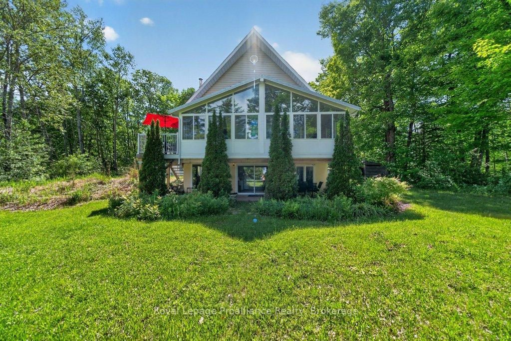 Photo 4 of 1401 Whites Road, Frontenac, Frontenac North — HOMEH