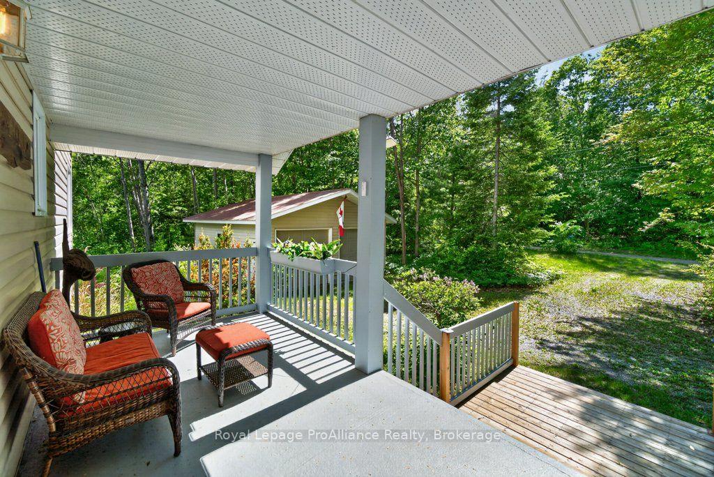 Photo 10 of 1401 Whites Road, Frontenac, Frontenac North — HOMEH