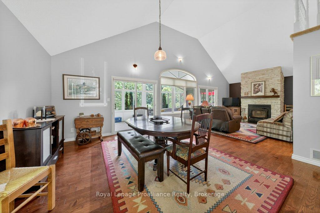 Photo 18 of 1401 Whites Road, Frontenac, Frontenac North — HOMEH