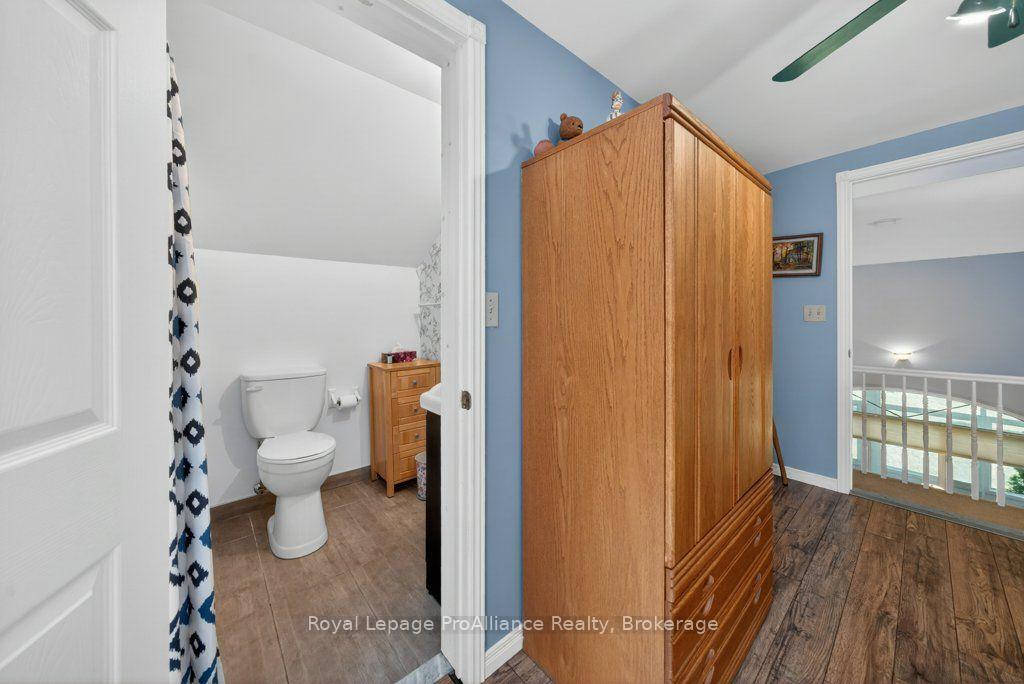 Photo 34 of 1401 Whites Road, Frontenac, Frontenac North — HOMEH