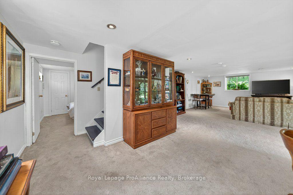 Photo 36 of 1401 Whites Road, Frontenac, Frontenac North — HOMEH