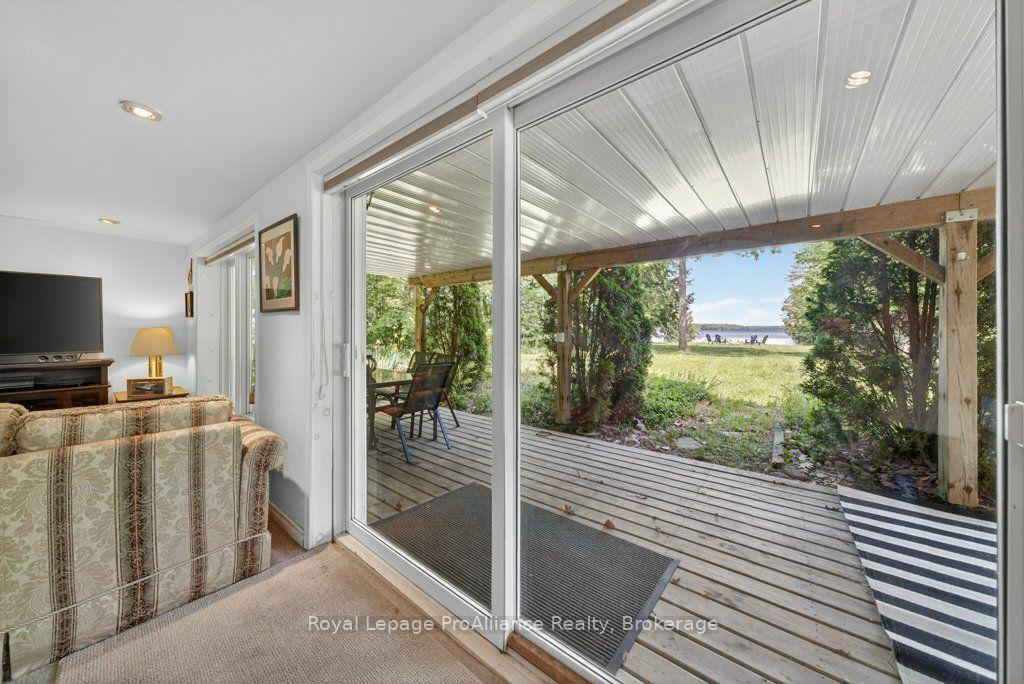 Photo 45 of 1401 Whites Road, Frontenac, Frontenac North — HOMEH