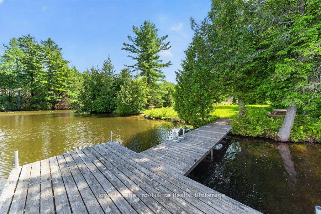 Photo 51 of 1401 Whites Road, Frontenac, Frontenac North — HOMEH
