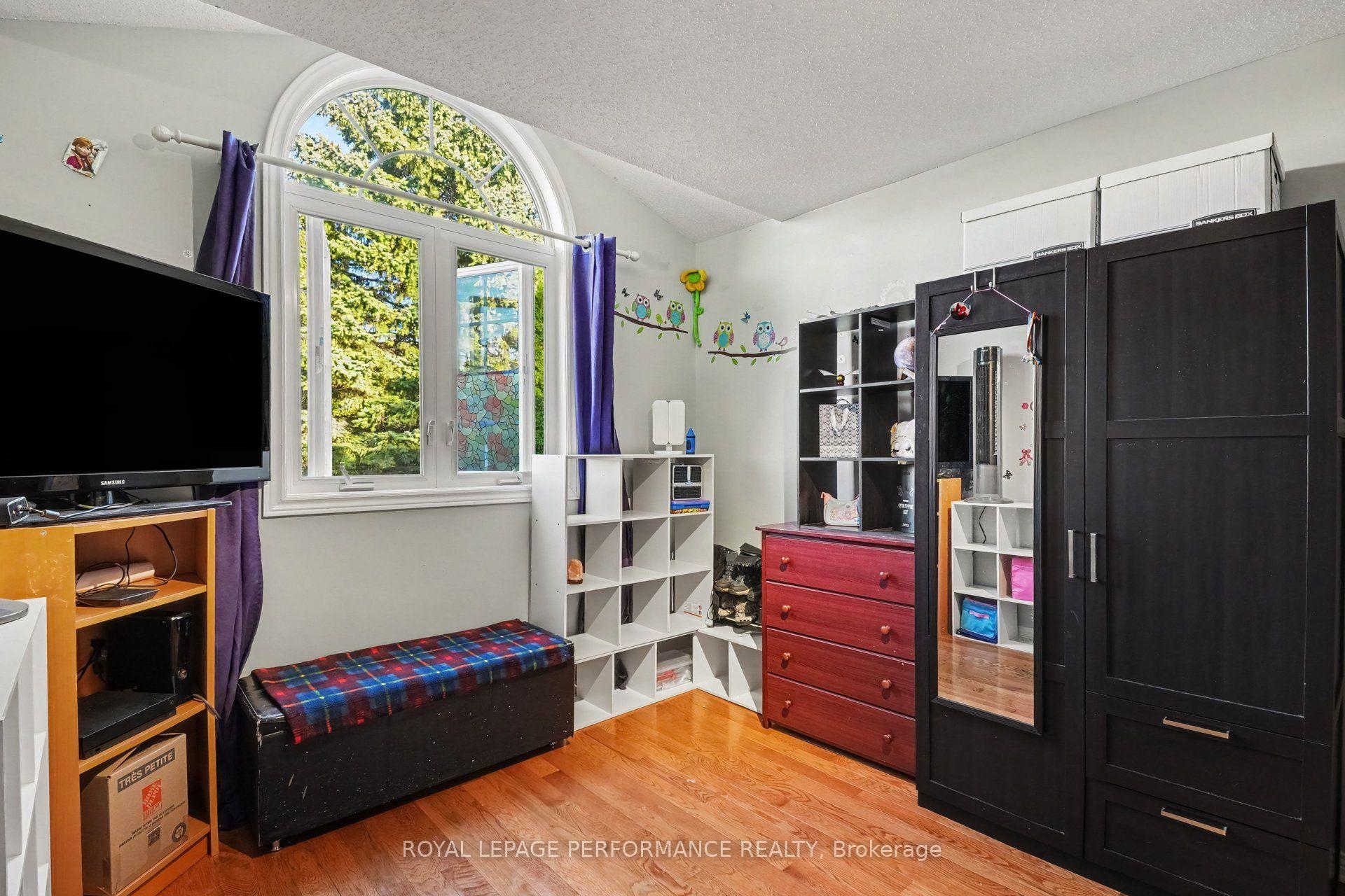 Photo 17 of 1478 Corsham Avenue, Ottawa, Fallingbrook/Pineridge — HOMEH