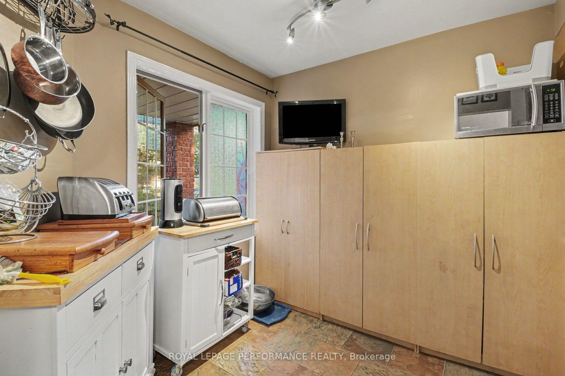 Photo 22 of 1478 Corsham Avenue, Ottawa, Fallingbrook/Pineridge — HOMEH