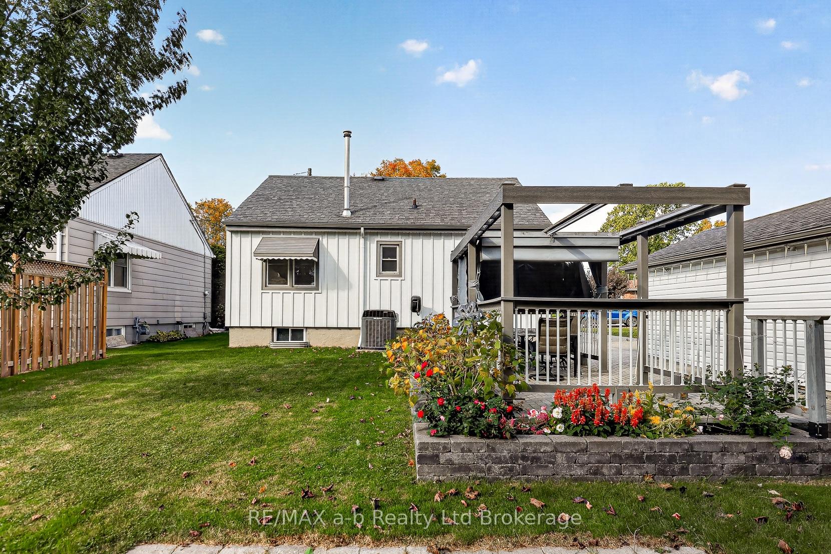 Photo 32 of 830 Maple Avenue, Woodstock, Woodstock - South — HOMEH