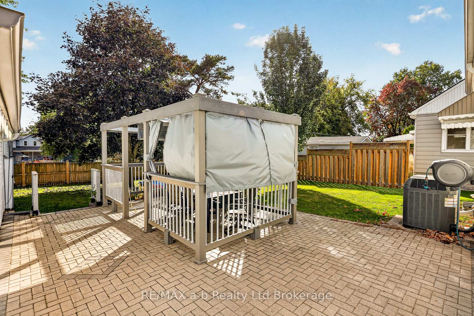 Photo 35 of 830 Maple Avenue, Woodstock, Woodstock - South — HOMEH