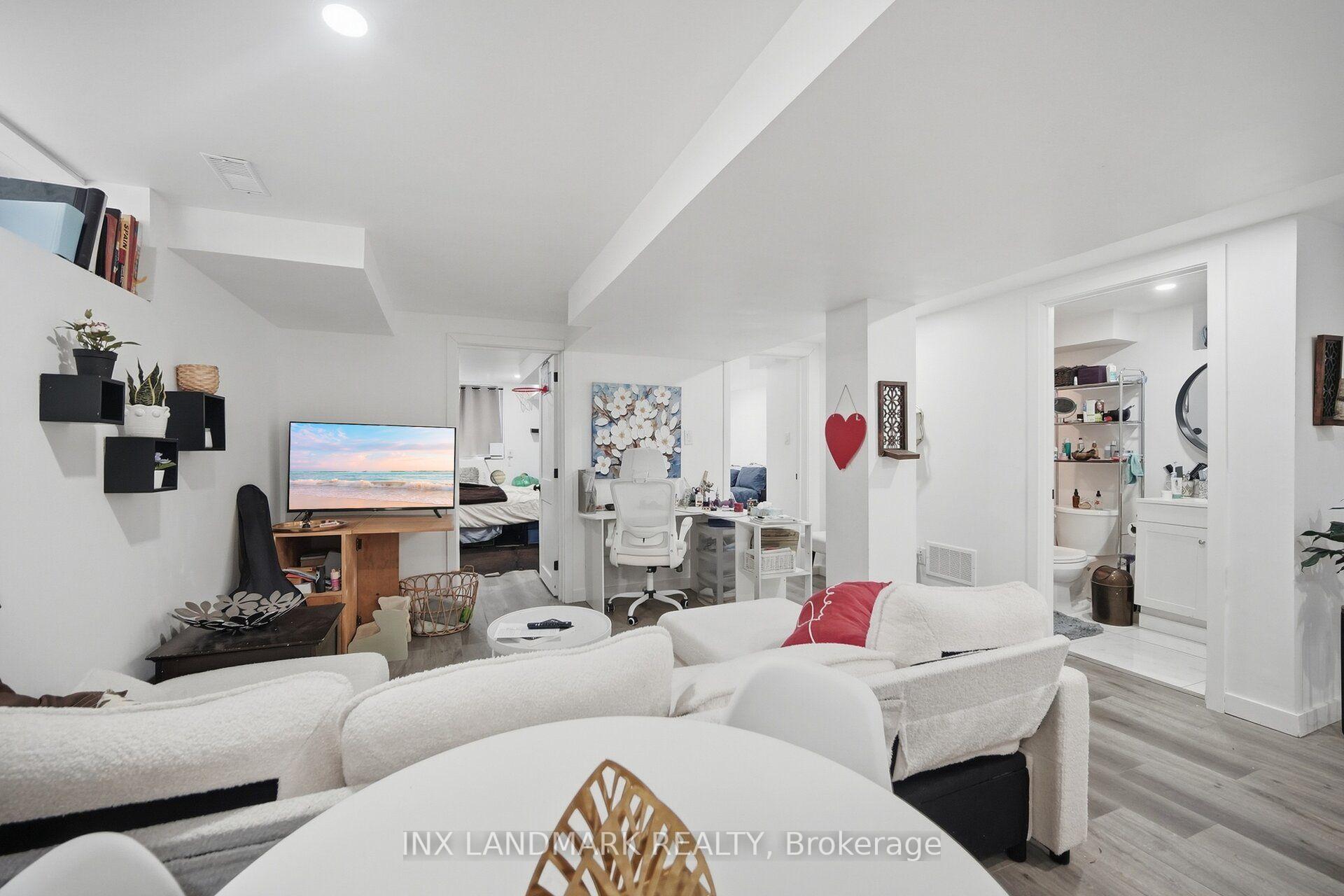 Photo 37 of 298 South Kingsway, Toronto, High Park-Swansea — HOMEH