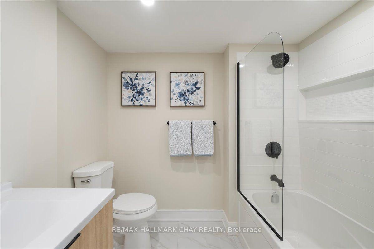 Photo 22 of Unit 1402, 65 Ellen Street, Barrie, Lakeshore — HOMEH