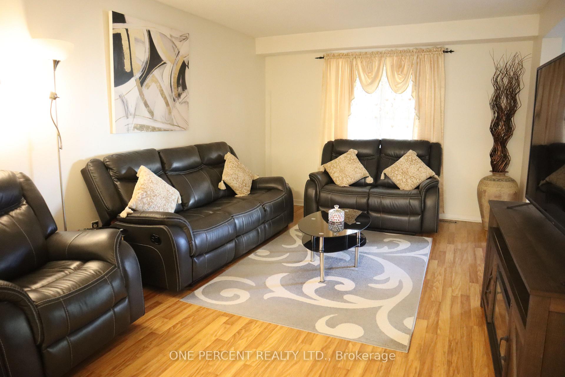 Photo 5 of 43 Commerford Street, Thorold, Confederation Heights — HOMEH