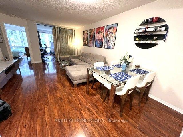 Photo 11 of Unit 2111, 1001 Bay Street, Toronto, Bay Street Corridor — HOMEH